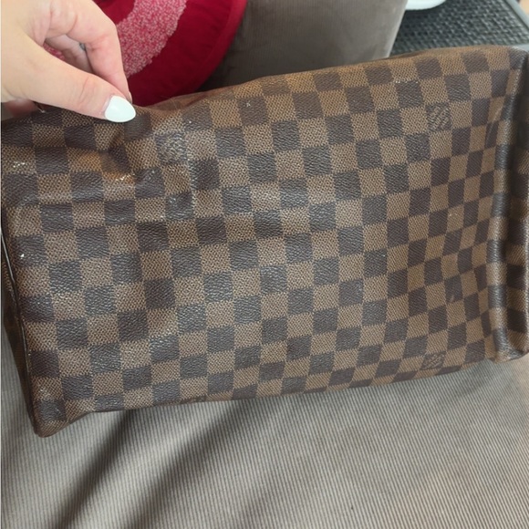 Louis Vuitton Speedy Bag - Picture 4 of 10